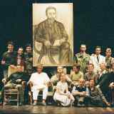 Come tre sorelle &ndash; di Arrigo Vezzani, ispirato al dramma &laquo;Tre Sorelle&raquo; di Anton Cechov ed ambientato in Italia negli anni del dopoguerra. Gruppo Teatrale Mandriolo (2000)