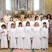 Foto dei ragazzi di I° comunione. Domenica 3 giugno 2007.